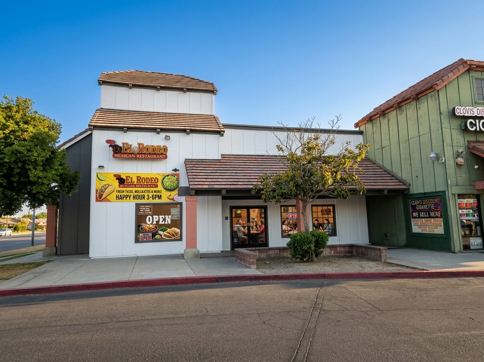 El Rodeo front exterior storefront
